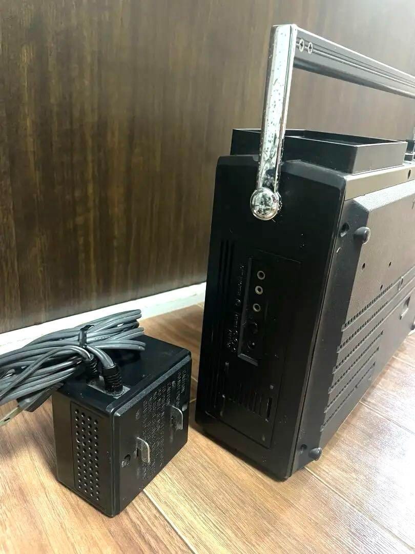 Sony Jackal FX-402A 1978 TV Radio Cassette Player Boombox Vintage