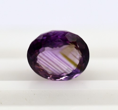 Lustrous 11 x 10 mm Oval Cut Amethyst 5.61 Ct Eye Clean Natural Loose Gemstone - Picture 5 of 10