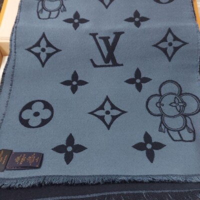 New Louis Vuitton M77973 monogram vivienne Reversible Scarf Black