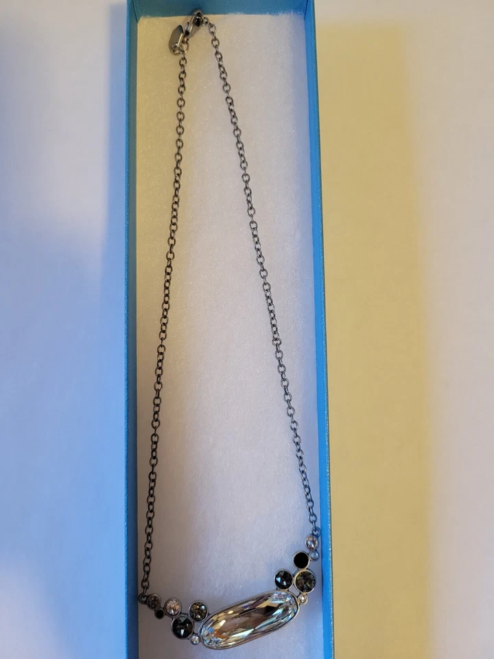 Colar aglomerado preto cristal Touchstone da Swarovski, diamante preto, prata Ni - Imagem 4 de 4