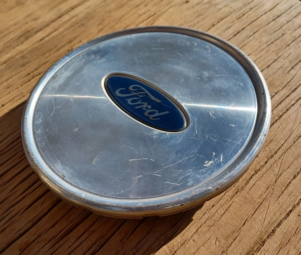 Ford Crown Victoria center cap 2003-2011, part # 3W73 1A096 AA 02 - Image 2 of 3