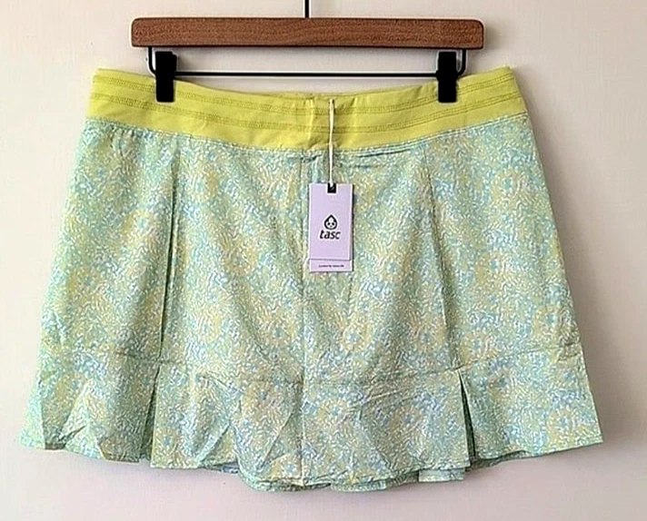 Falda corta Tasc para mujer talla Tenis Pickleball deportivo M Green Rhythm nuevo con etiquetas Foto 2 de 4
