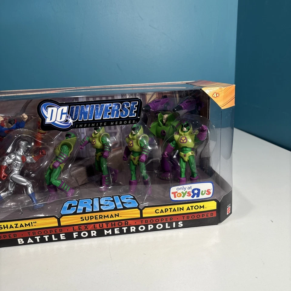 Figura de Crisis Universo DC Sellada 2009 Battle for Metropolis Set TRU Excl Shazam Foto 3 de 4