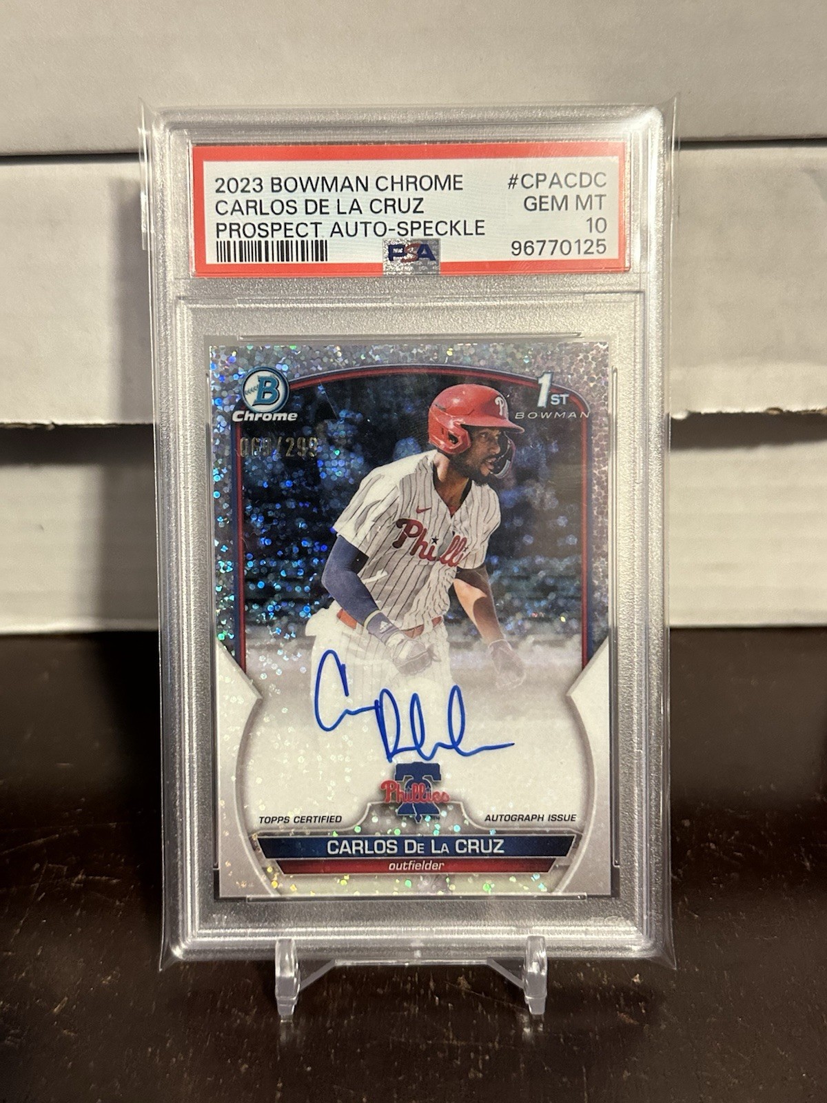 2023 Bowman Chrome Carlos De La Cruz  1st Bowman Auto Speckle /299  PSA 10