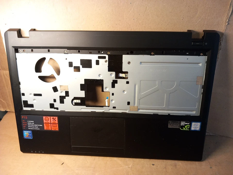 GIGABYTE P15, RTL8723BE TRACKPAD/PALMREST , 6-39-W65R2-010-G - Image 2 of 4