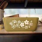 Pyrex Crazy Daisy #0502 Ovenware Dish 1.5 Pt Vintage Avocado Green & White