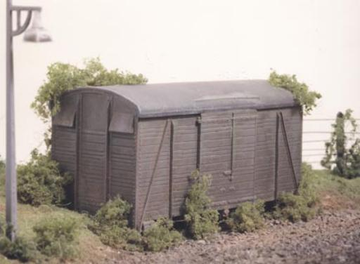 Ratio 507 Grounded Van Body HO/OO Gauge Kit - Image 2