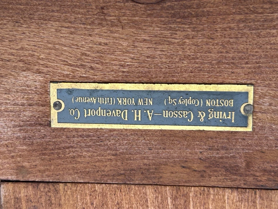 Antiguo verdadero Davenport Irving & Casson - A.H. Boston Foto 3 de 4