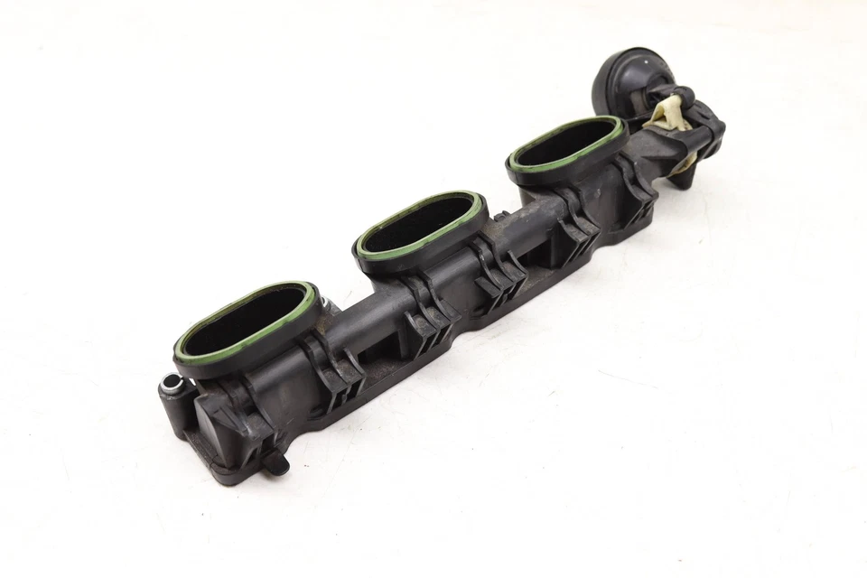 AUDI Q7 2010-2015 3,0 L - Colector de admisión inferior izquierdo carcasa de distribución de aire Foto 2 de 4