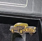 1957 CHEVY CHEVROLET BEL-AIR 1 1/2" BUBBLE TYPE AUTOMOTIVE HAT PIN LAPEL PIN — photo 1
