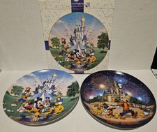 LOT of 2 Magic Kingdom & Walt Disney World 30...
