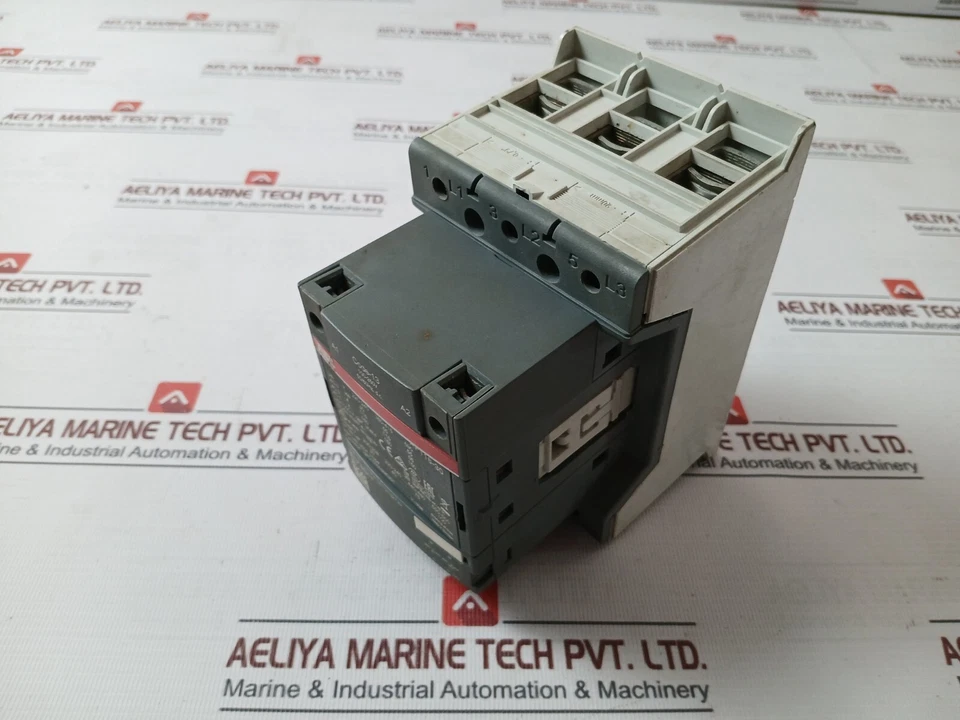 ABB AF116-30 Contactor 1SFC100003M0201 100–250V AC/DC 50/60Hz 1000V - Image 3 of 4