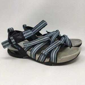 nike sandals strappy