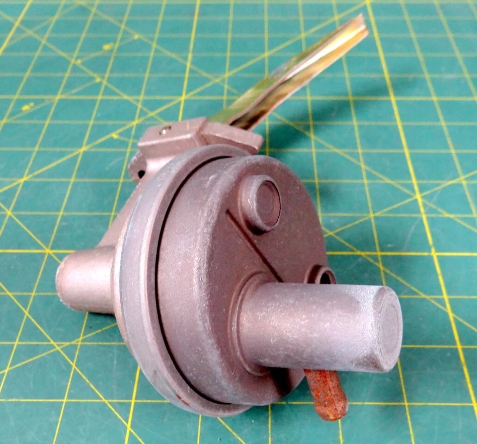 Bomba de combustible Airtex reconstruida 40259 para Chevrolet Corvette 1965-1966 Foto 4 de 4