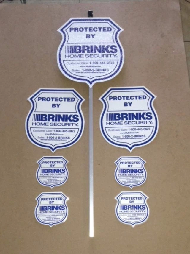 NUEVO REFLECTANTE BORDE SEGURIDAD Letreros de patio + 4 calcomanías de ventana y 1 estaca Foto 2 de 3