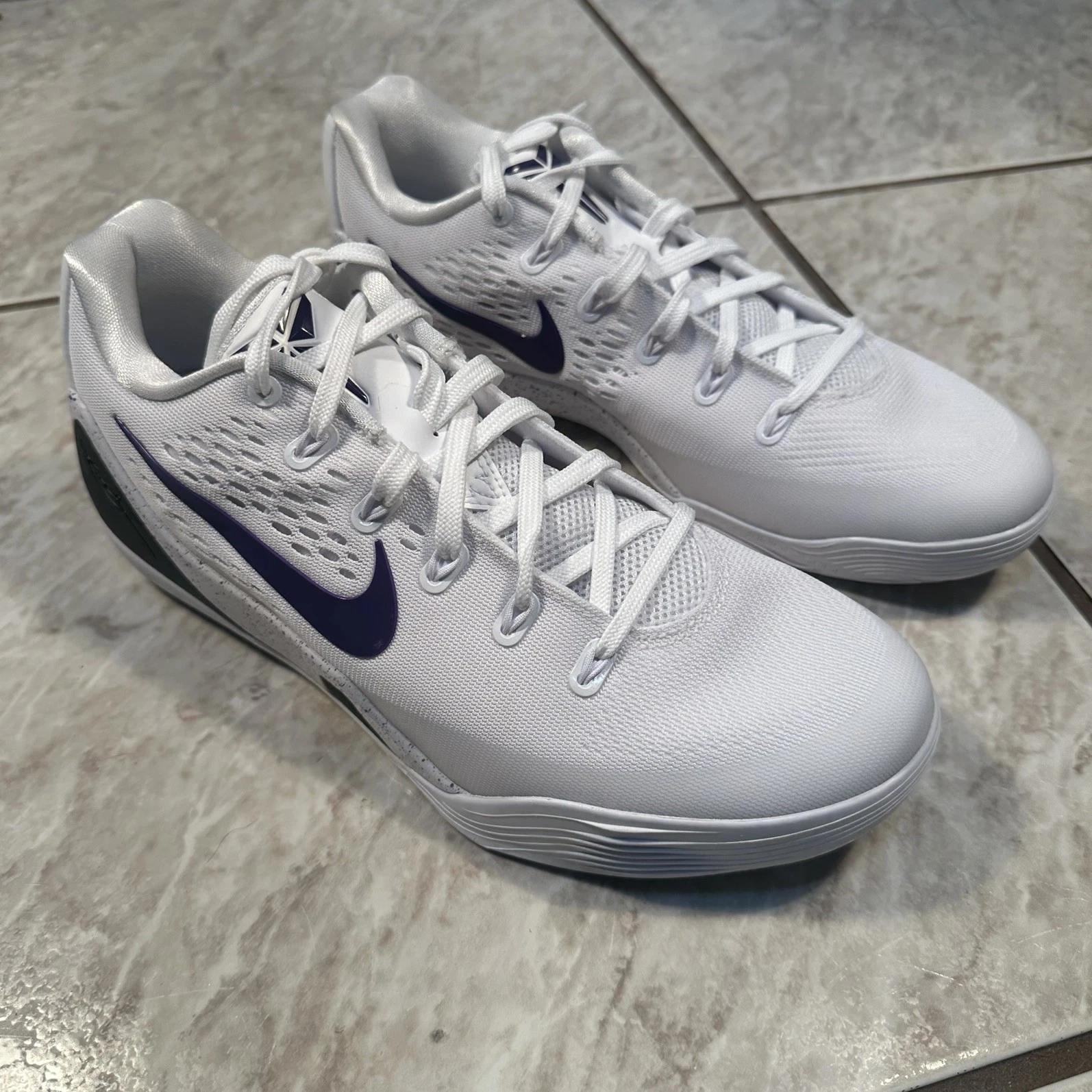 Nike Kobe 9 Elite Low EM Protro White/Court Purple IH1401-100 Men Size 9.5