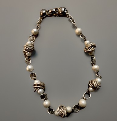 Vintage Signed Cora Pearl And Light Gold Linked Choker