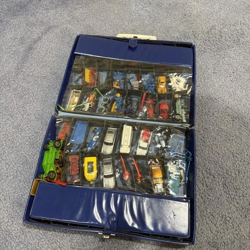 Vintage Official Matchbox Collectors Car Case No. 41 1966 Lesney With Cars