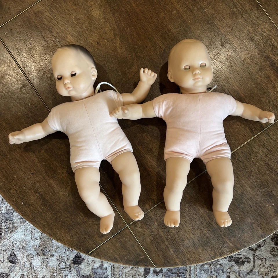 2 Vintage 1994 Collectible Bitty Babies Dolls American Girl With 2 Outfits - Image 4 of 4