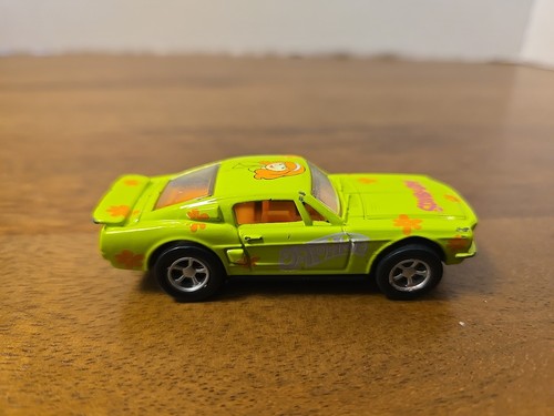 Racing Champions 1968 Ford Mustang Scooby-Doo DAPHNE Diecast Car - Picture 1 of 4