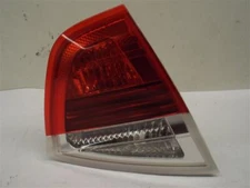 Driver Tail Light Sedan Canada Market Lid Mounted Fits 06-08 BMW 323i 211120