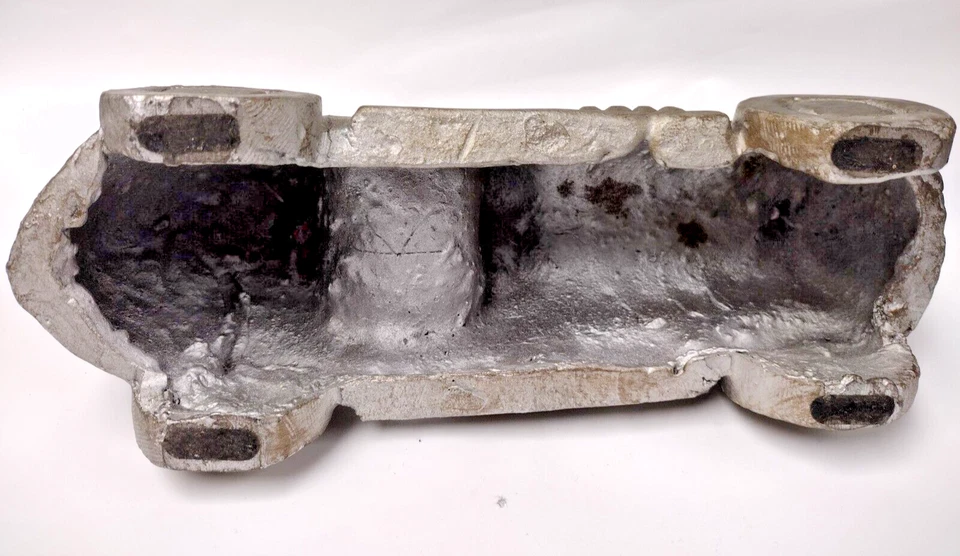 Escultura de ficha de automóvil de diseño cian 10 x4 pulgadas 5,4 libras Foto 4 de 4