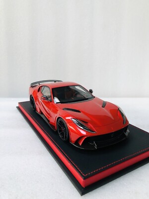 Peako Novitec F8 N-Largo Rouge Avec Bande Italie, échelle 1/18 (réf 84306) - Neuve