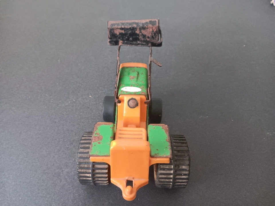 Trator agrícola vintage da década de 1970 TONKA verde aço amarelo - Imagem 3 de 4