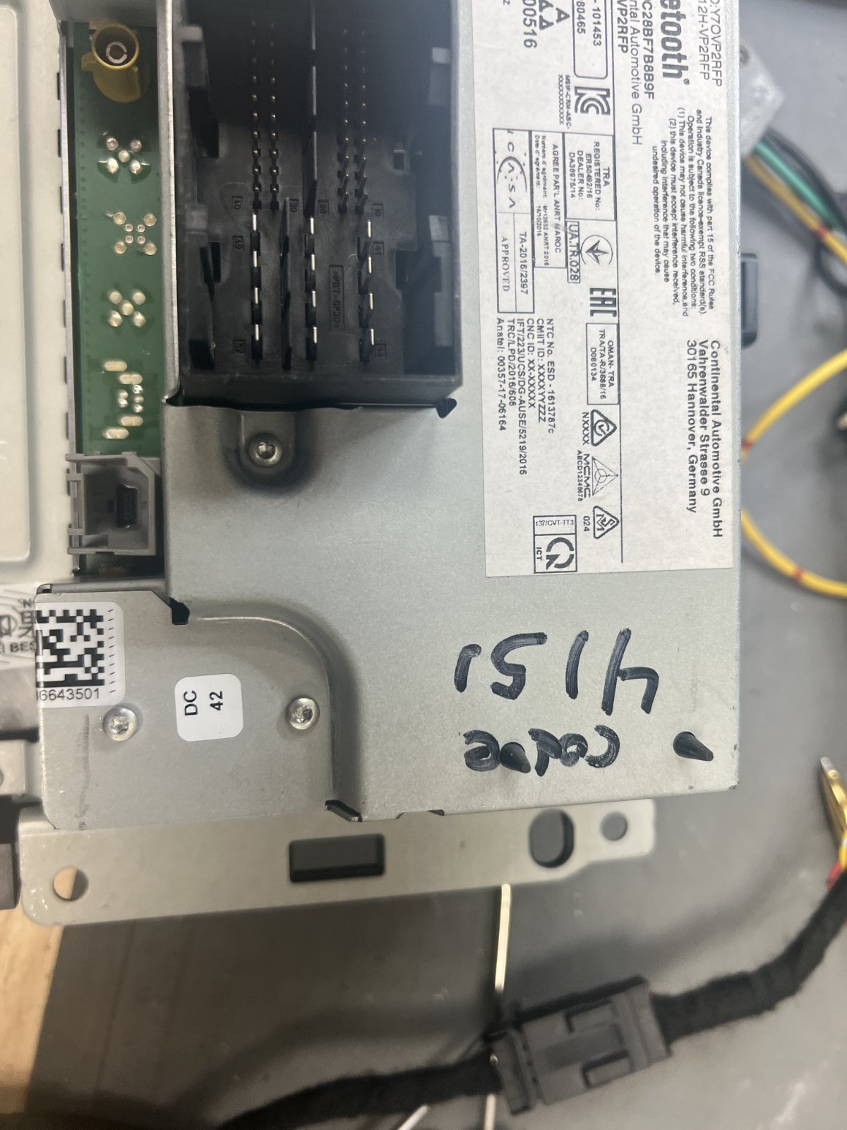 OEM Mopar Multi Media Radio Display for 2018-2019 Fiat 500L FOR PARTS OR REPAIR