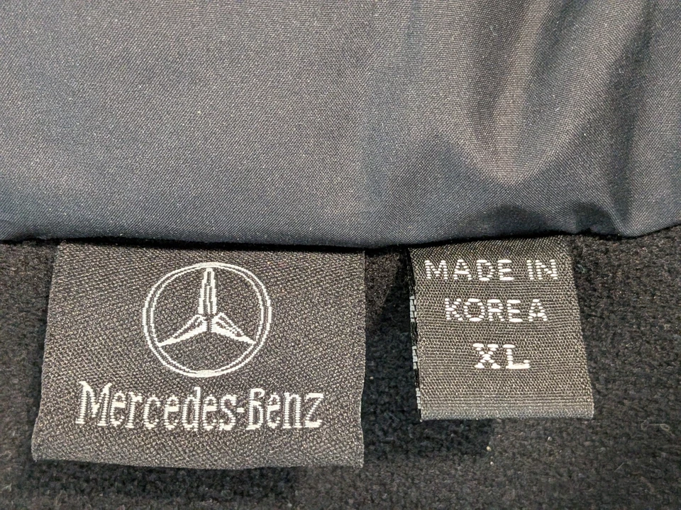 Chaleco acolchado de relleno de plumón Mercedes-Benz talla XL negro cremallera completa logotipo bordado Foto 3 de 4