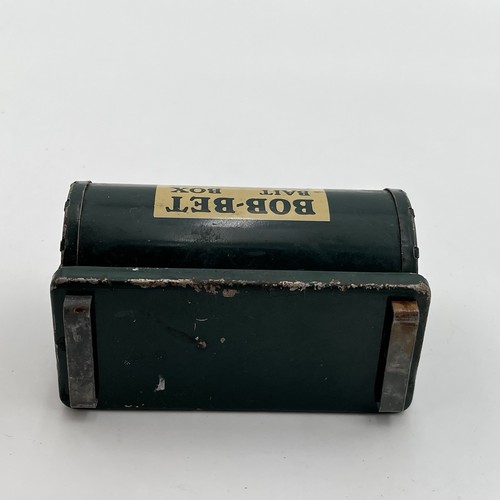 VINTAGE BOB-BET Bait Box "Just Half a Turn and There's Your Worm