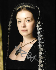 * SARAH BOLGER * signed 8x10 photo * THE TUDORS * COA *