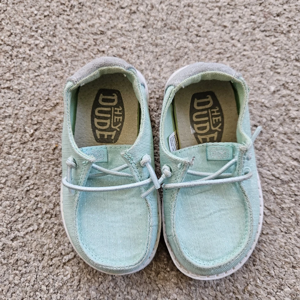 Hey Dude 婴儿 学步儿童 女孩 尺码 5 Wendy Sparkle 蓝色鞋 一脚蹬 轻便 — 第 2/4 张图片