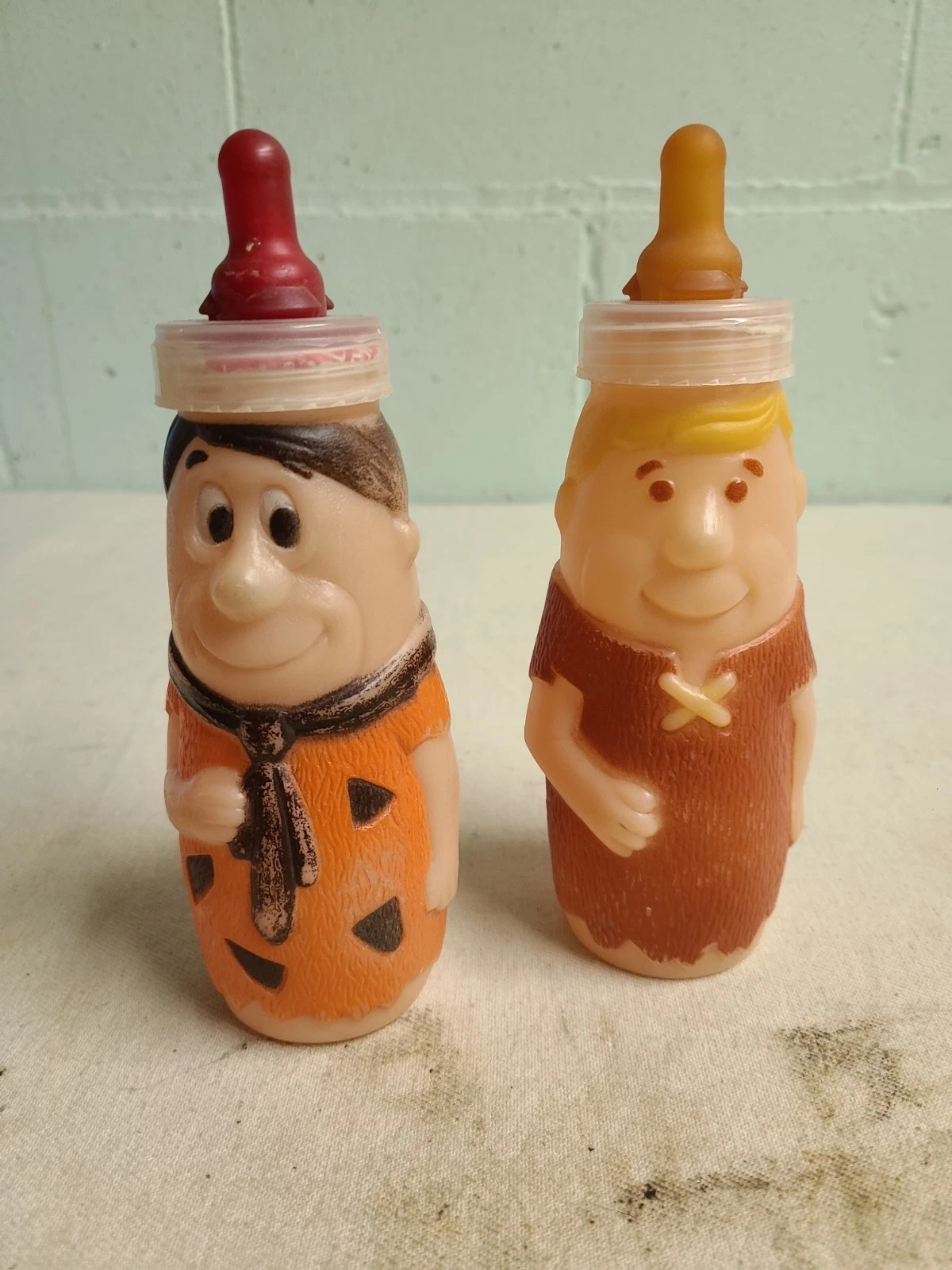 Vintage 1977 Evenflo Fred Flintstone & Barney Rubble 8oz Baby Bottles - Used