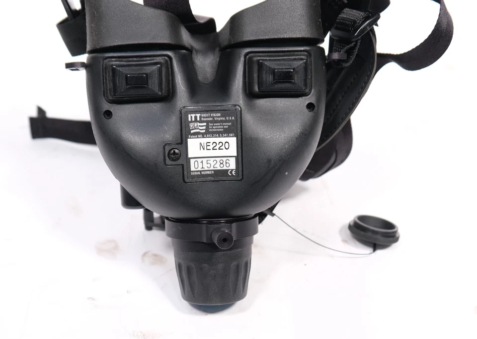 Binoculares de visión nocturna ITT Industries Night G3 con montaje en cabeza Foto 4 de 4