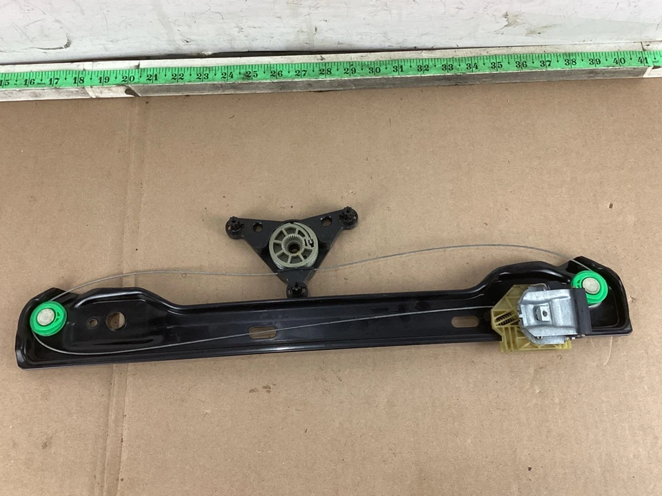 Regulador de ventana de puerta lateral del conductor trasero izquierdo Mercedes-Benz GL450 2013-2016 FABRICANTE DE EQUIPOS ORIGINALES Foto 4 de 4