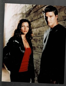 SUPER RARE!! ORIGINAL 8X10 YOUNG SEXY DAVID BOREANAZ "BUFFY" SCENE PHOTO!!