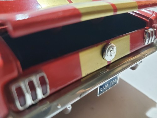Universal Hobbies Ford Mustang GT-350H Hertz 1:18 Scale Diecast Car Eagle's Race - Picture 8 of 9