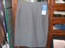 GIRLS TRUTEX GREY SCHOOL SKIRTS WAISTS 24   LENGTH 20