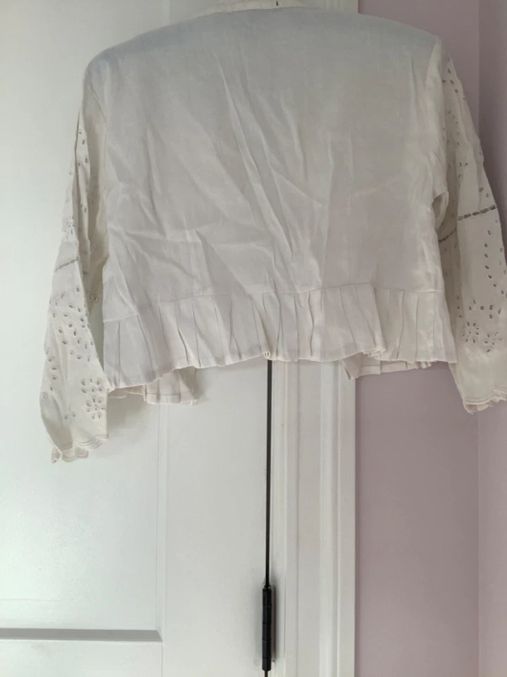 ARDEN B Blouse new with out tags - Image 3 of 4