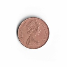 1977 United Kingdom - 2 New Pence - 974 - Bronze - 7.1g