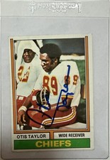 1974 Topps - Otis Taylor #520 Signed Auto Future HOF Blue Sharpie