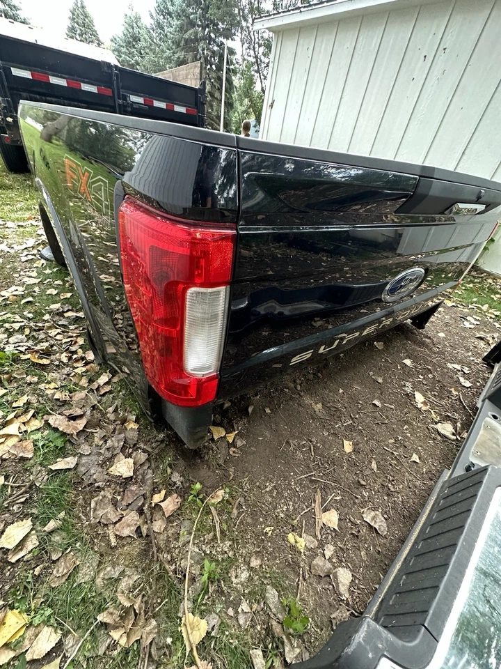 Cama de camión corta Ford F250 F350 Super Duty 6' 9" 2017-2022 Foto 2 de 4