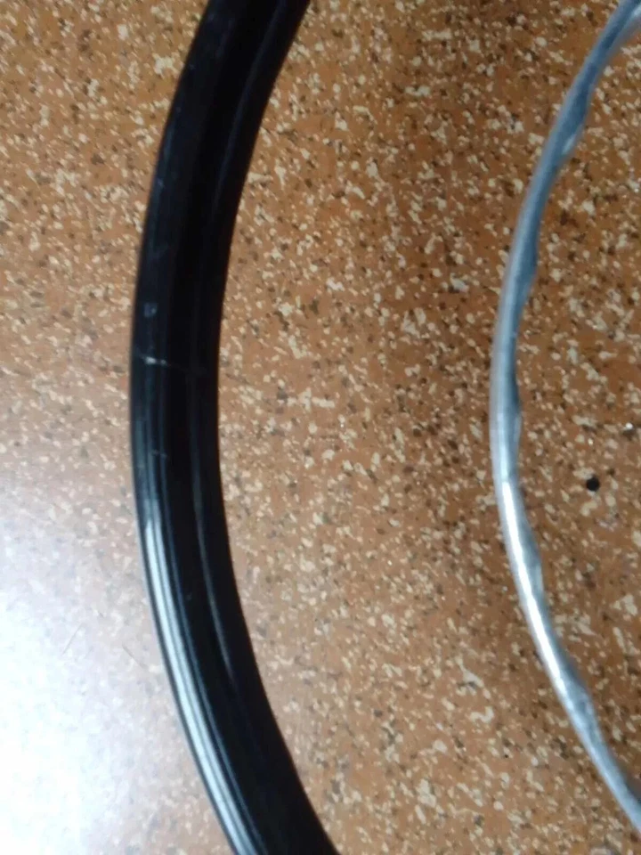 Volante negro 190SL 180D 190D 220S pontón mercedes w121 w120 l319 o319 Foto 2 de 4