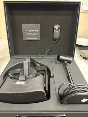 Oculus Rift CV1 Full Kit (no headphones) - No Cable