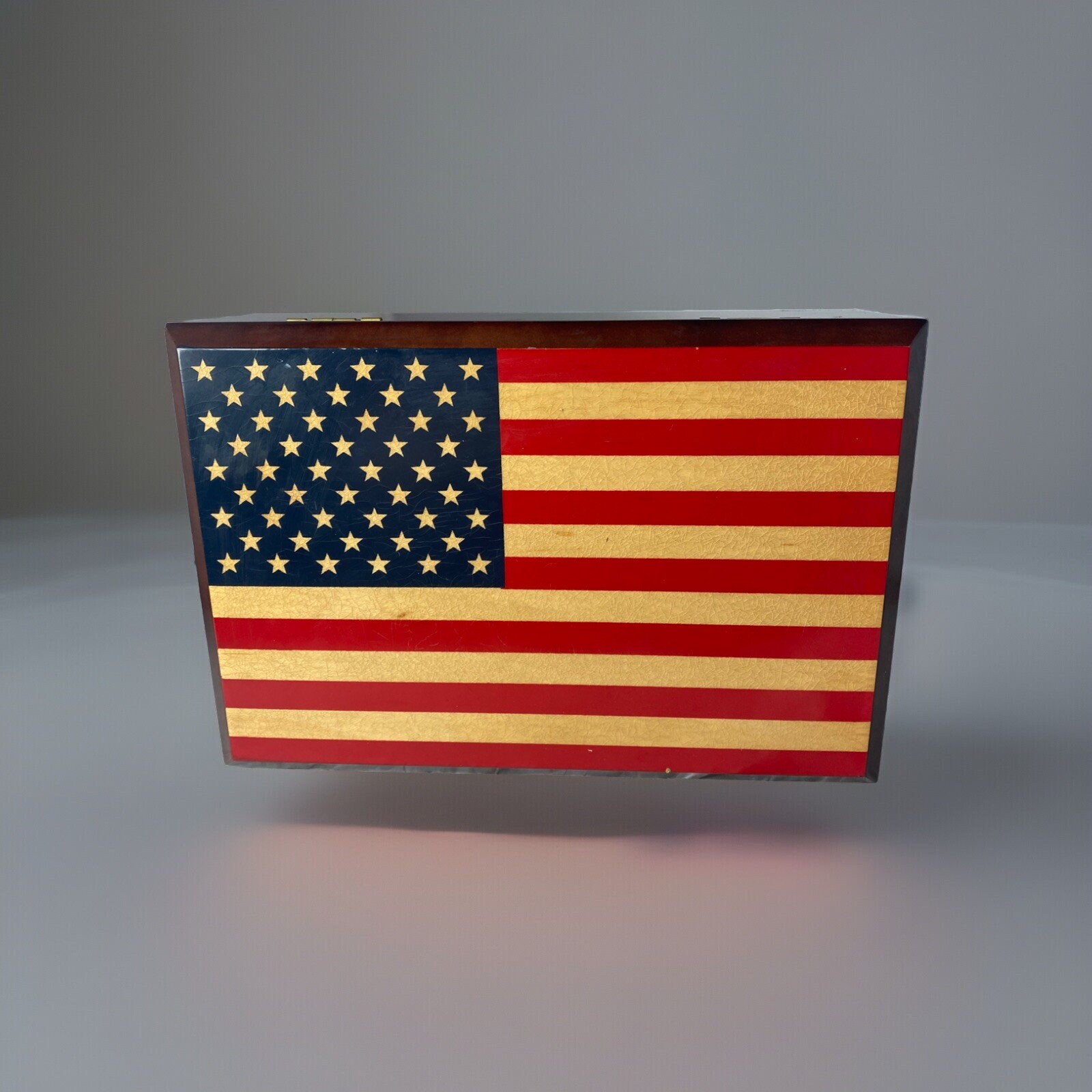 VTG Bombay Co American Flag, Musical Jewelry Box Plays God Bless America 6x9