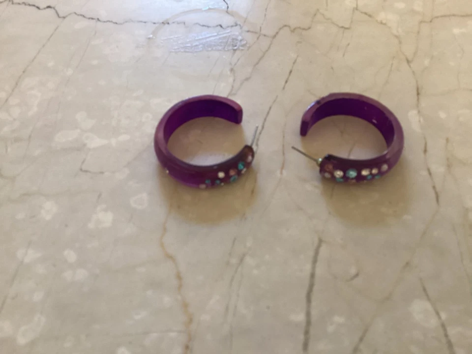 Amethyst Purple  Classic Hoops | Vintage Lucite Hoop Earrings  with crysrals - Image 2 of 4