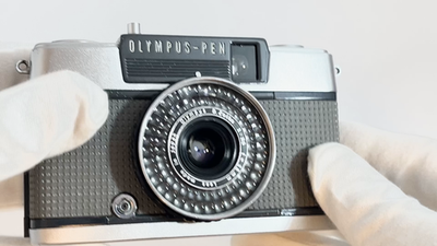 Olympus Pen EE-2 Half Frame Film Camera D.Zuiko 28mm f/3.5