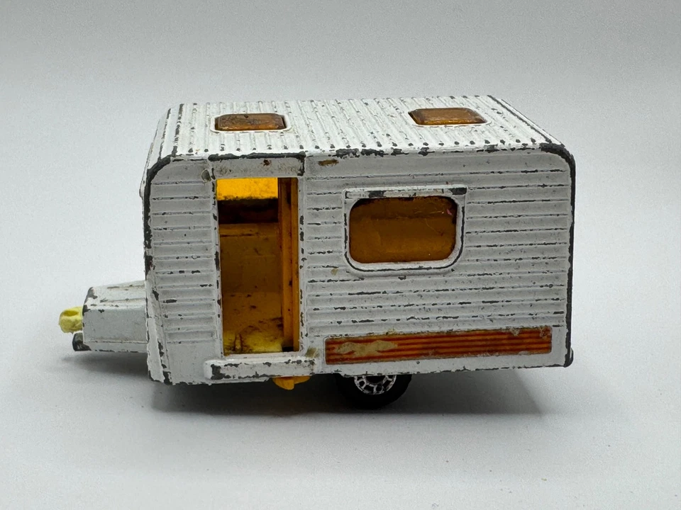MATCHBOX SUPERFAST CARAVAN CAMPER #31 DIECAST MADE IN ENGLAND B063 - Image 3 of 4
