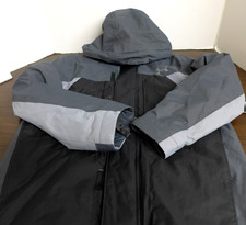 Under Armour Youth Boys Gray Black Jacket Size YMD Hooded 3-in-1-jacket New